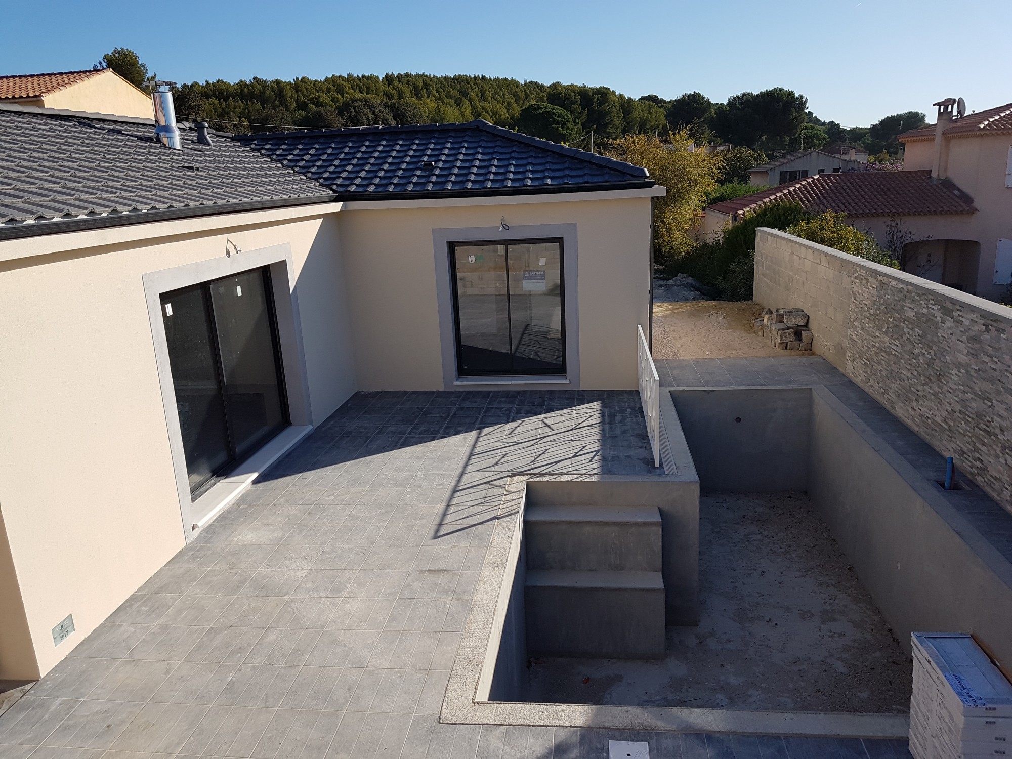 Villa moderne de 100M2 en L